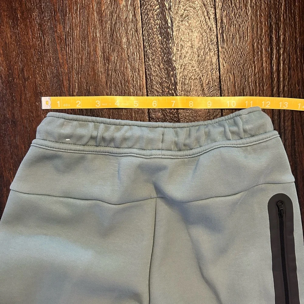 NWOT Nike Sportswear Tech Fleece Hoodie and Open Hem Pants Set- Green Clay/Black - Picture 8 of 15